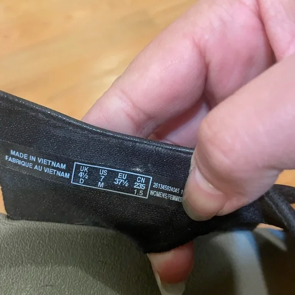 Cloudsteppers by Clarks Black Wedge Sandals Comfort Design - Picture 8 of 9